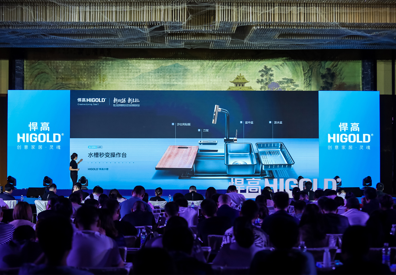 qm球盟会·(中国)球盟会·武汉旗舰店逆势扩店，近千客户捧场新品发布会