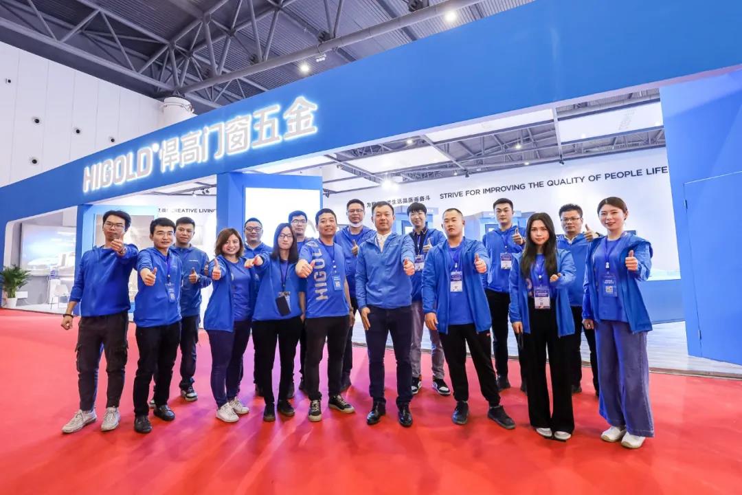 qm球盟会·(中国)球盟会门窗五金登陆成都建博会，原创设计引爆西部第一展